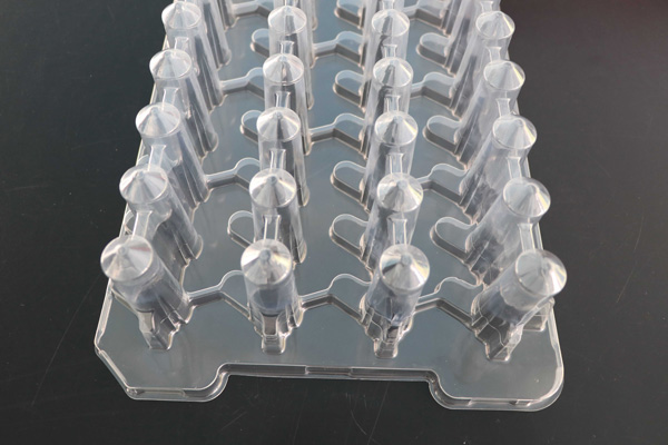 宣城汽(qi)車零部件吸塑(su)包裝-汽車零部(bù)件吸塑包裝單(dan)價-蕪湖方立包(bao)裝