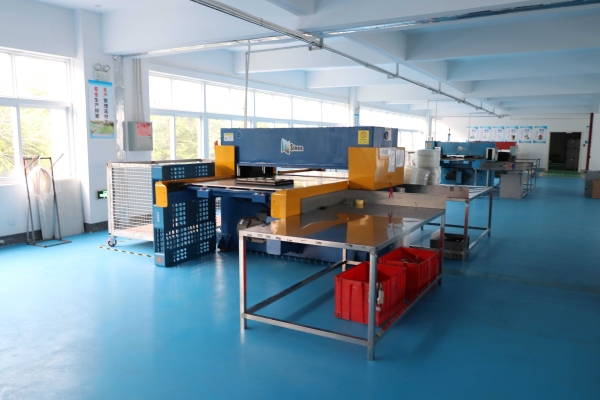 吸塑包裝(zhuāng)生産車間