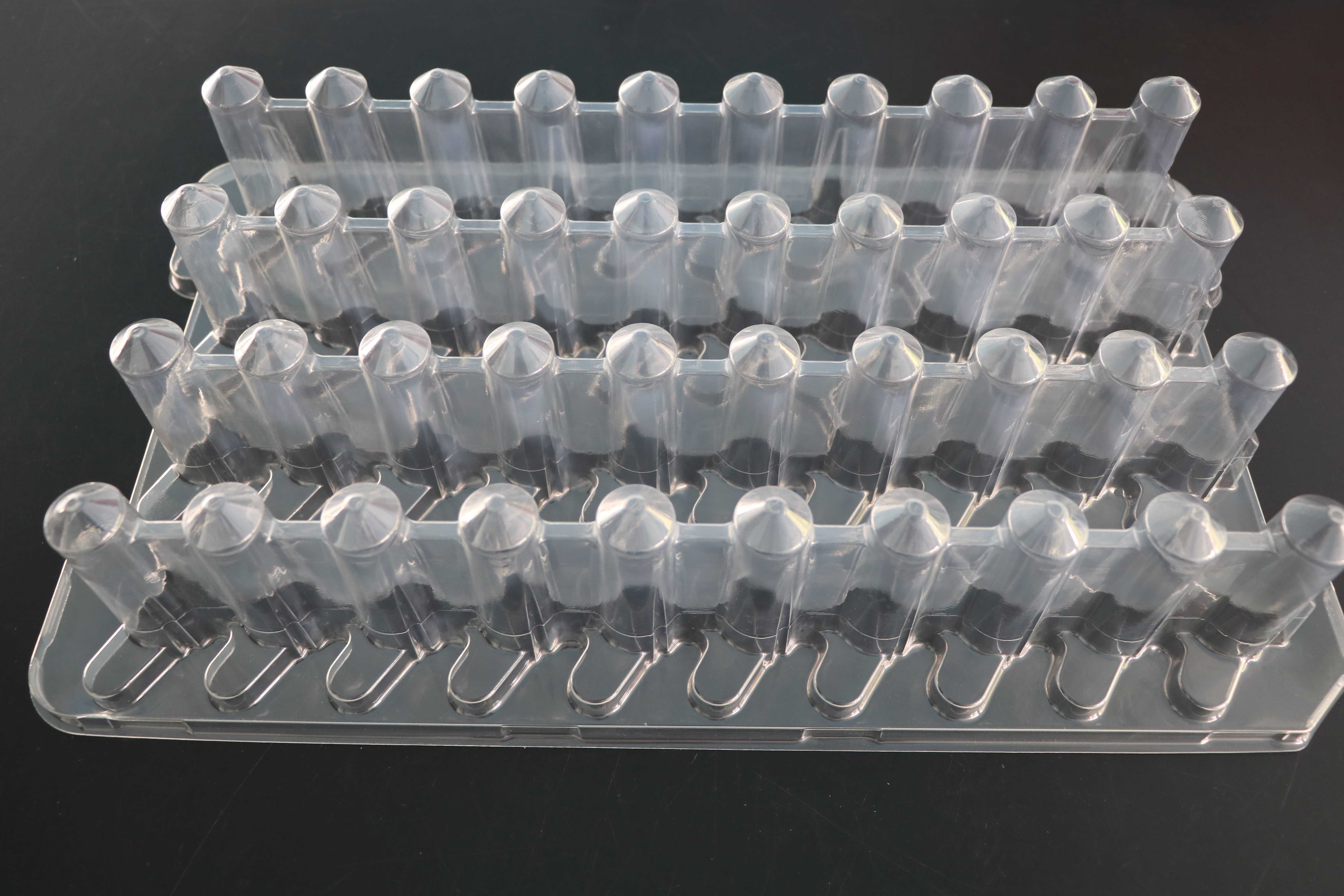 汽車零部(bu)件吸塑包(bao)裝