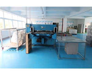 吸塑包裝生(sheng)産車間